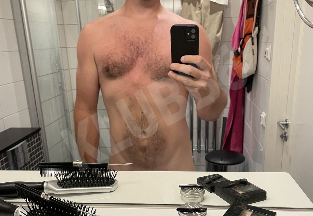 DJR824211590