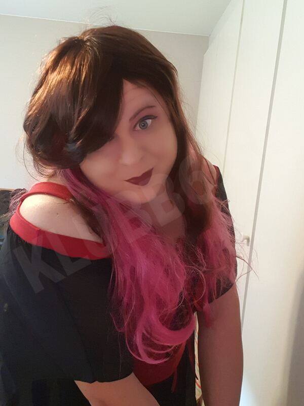 Angela843958818