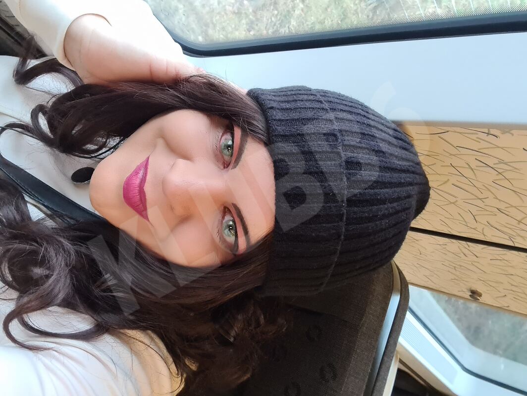 Angela843958836