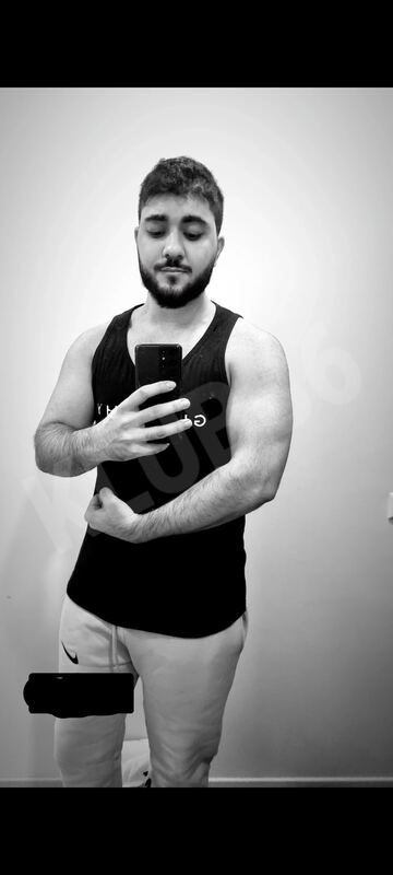 Mmm214982247