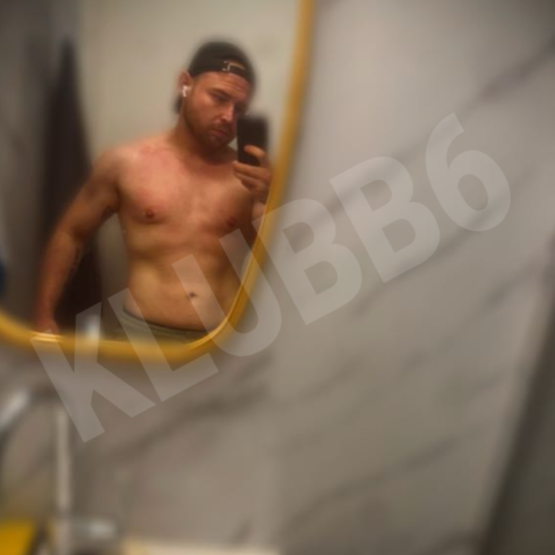SEXTodayinmyhome6030414