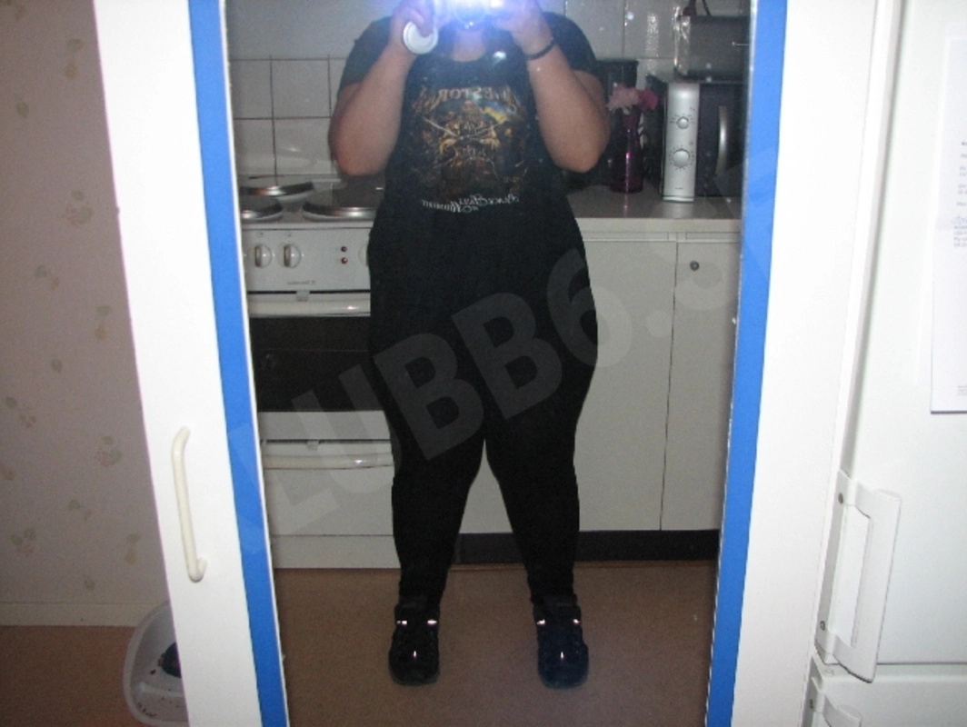 EroticBabe3820496