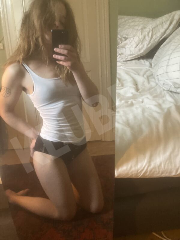 Jolie5994845