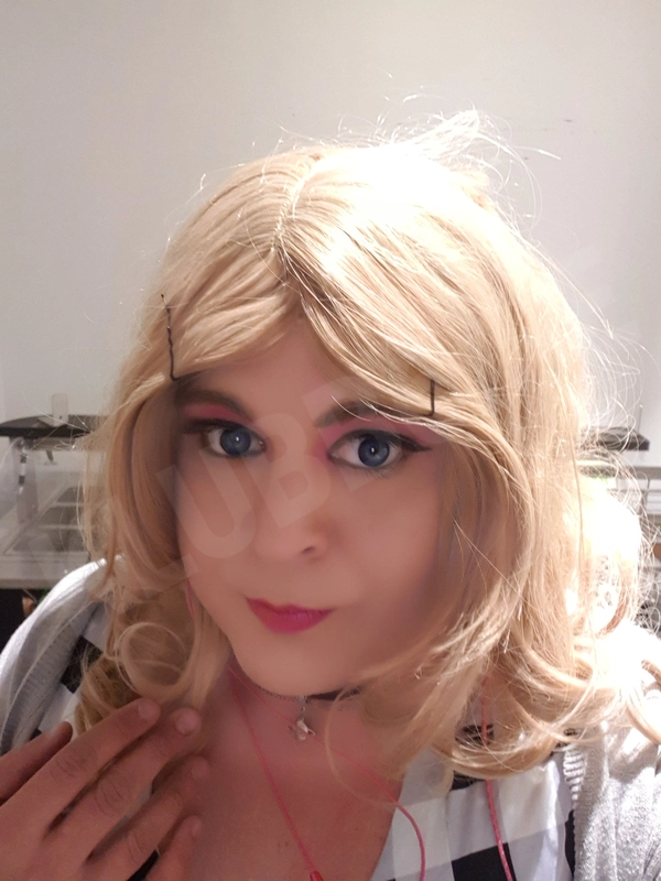Angela843958814