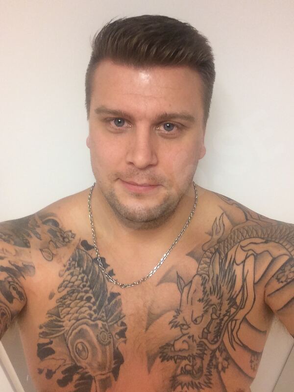 Christian833896593