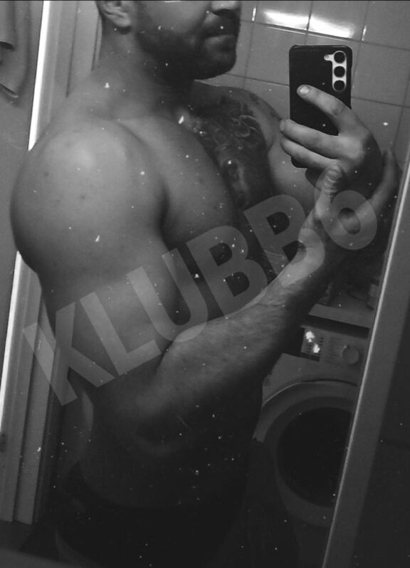 Chucky875996820