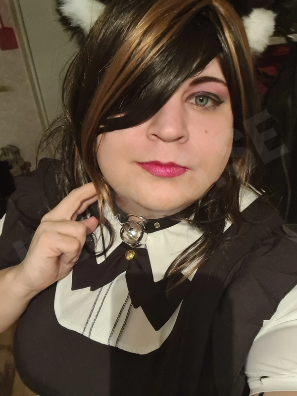Angela843958828