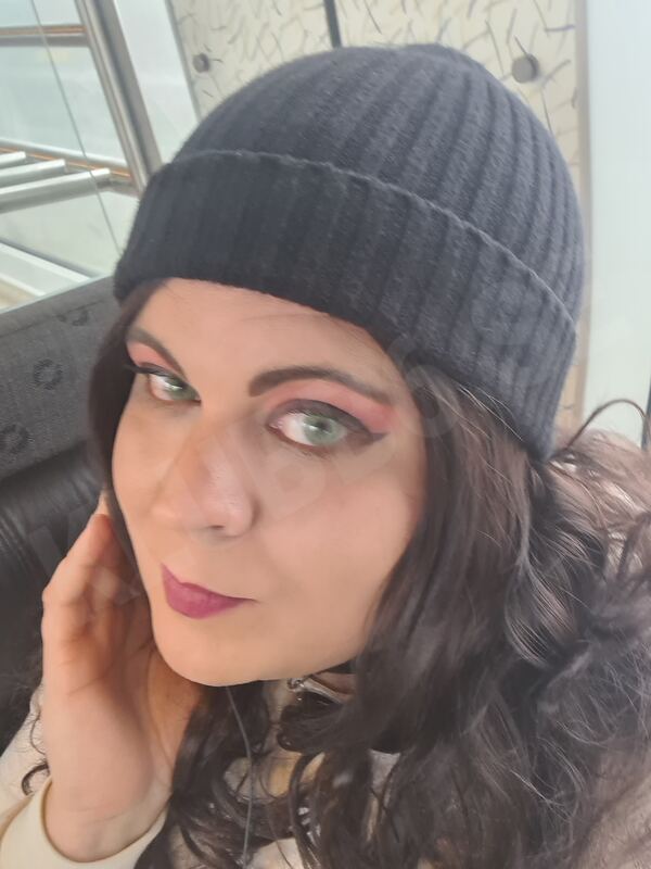 Angela843958837